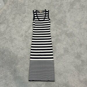 Striped knit midi dress. Perfect for summer!